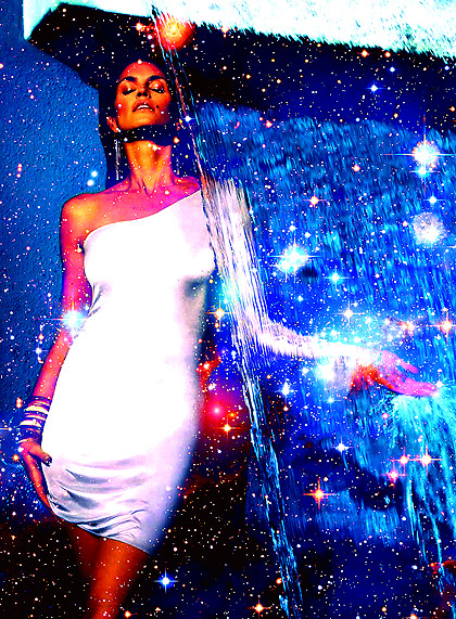 Cindy Crawford .:. Cosmic Water of Life »-(¯`·.·´¯)-»Idea2Dezign™«-(¯`·.·´¯)-«